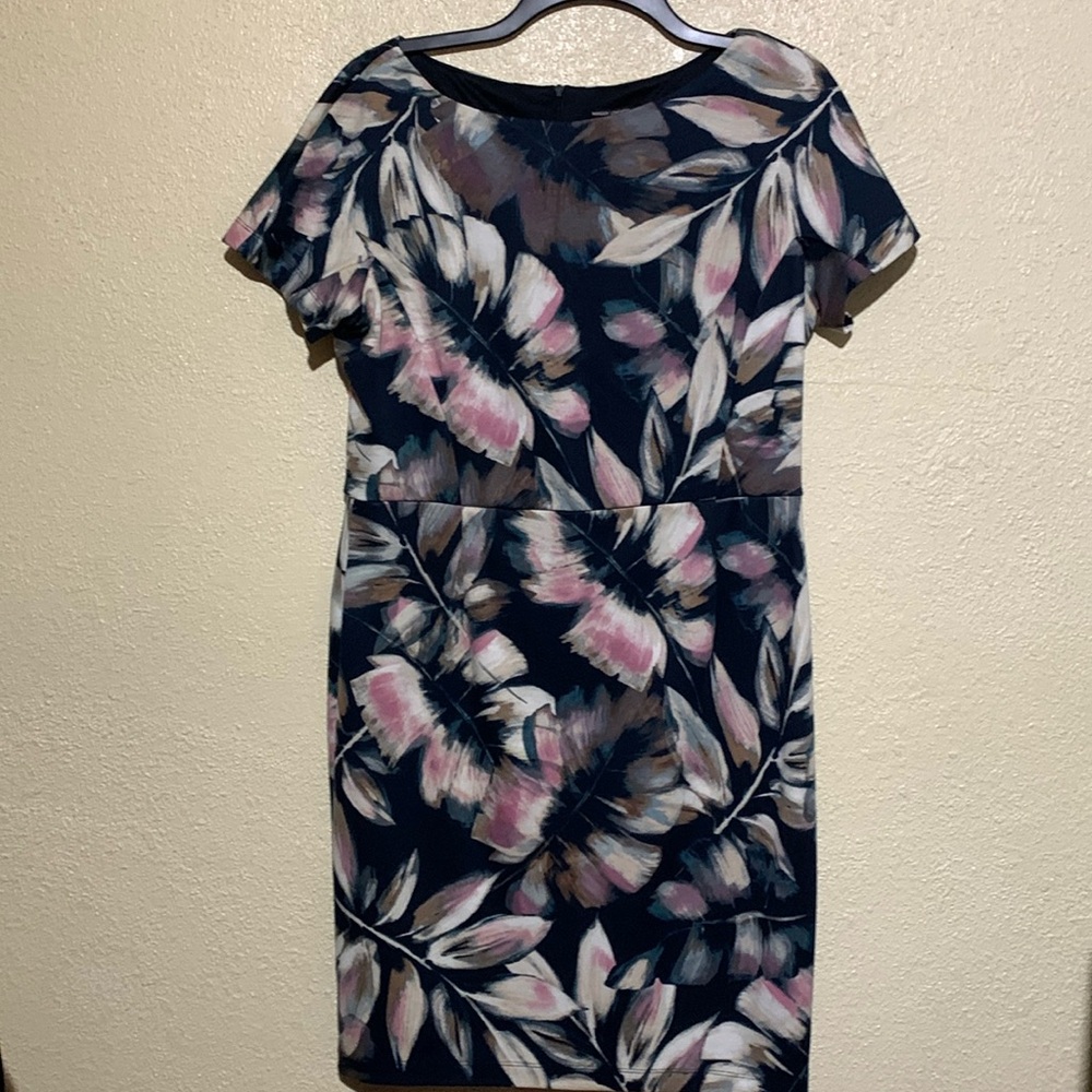 Maggy London Dress 14 Stretchy Navy Cream Pink Floral Short Sleeve Polyester